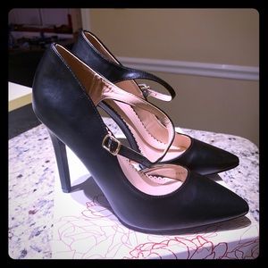 Bella Cora pumps.  8.5
